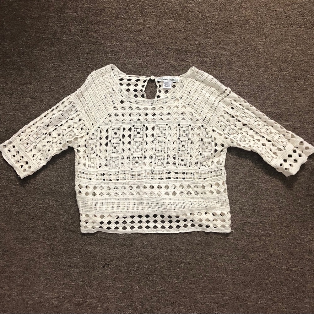 Cute top - Picture 2 of 5